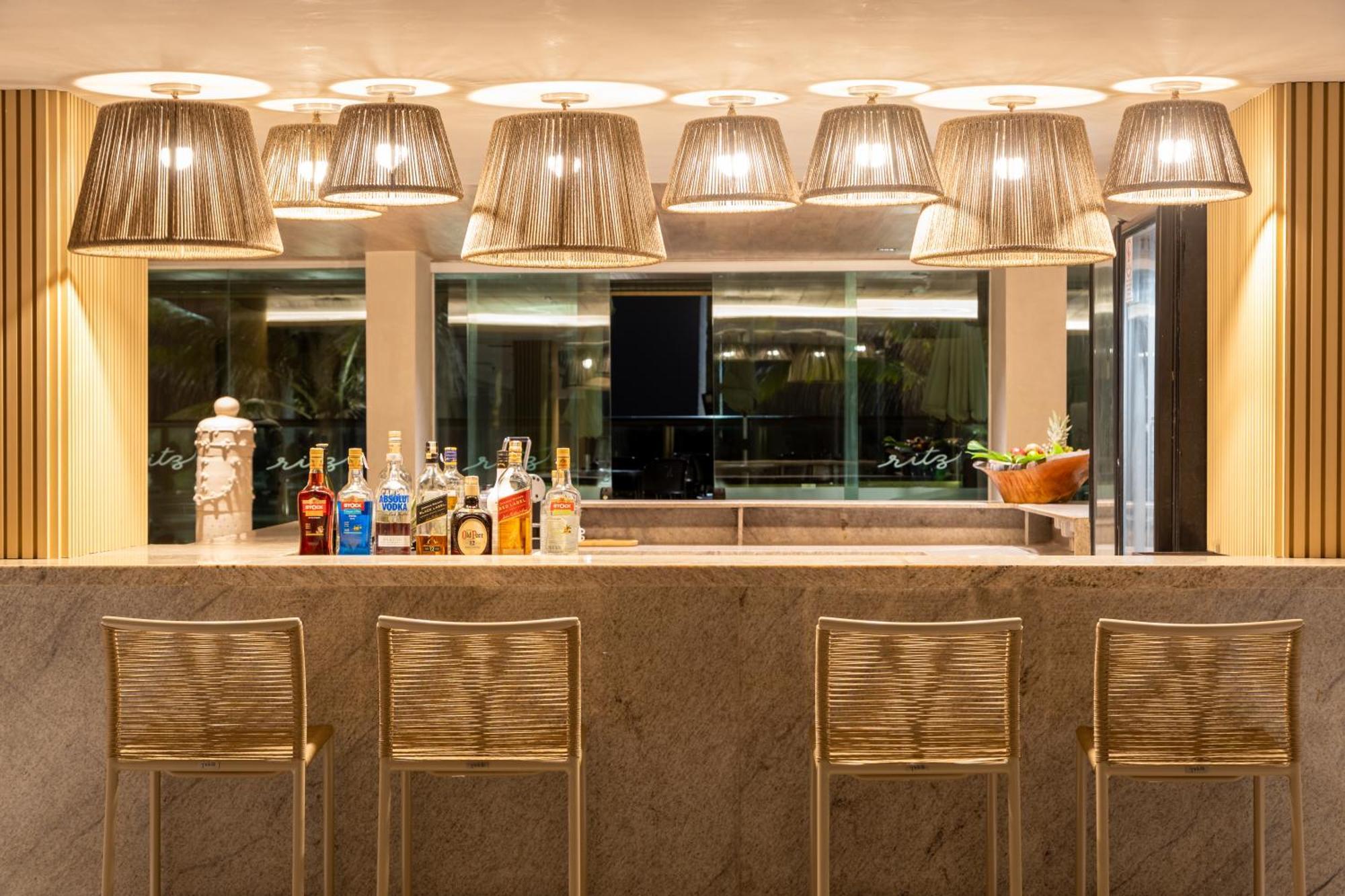 Ritz Suites Grand Hotel Boutique Масейо Экстерьер фото