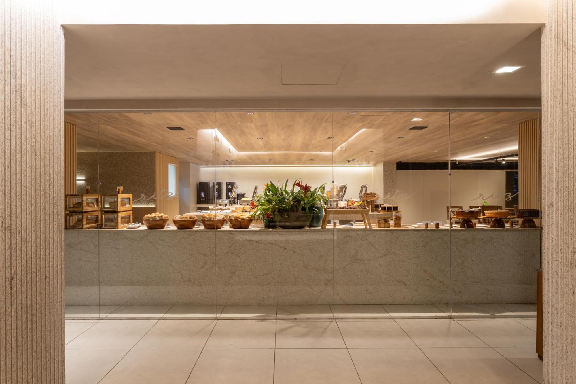 Ritz Suites Grand Hotel Boutique Масейо Экстерьер фото